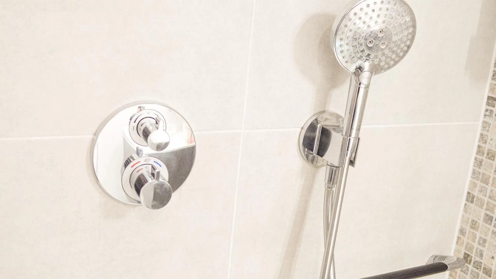 1Br Apt Metro Hopital Erasme Bordet Handicapt Friendly 브뤼셀 벨기에
