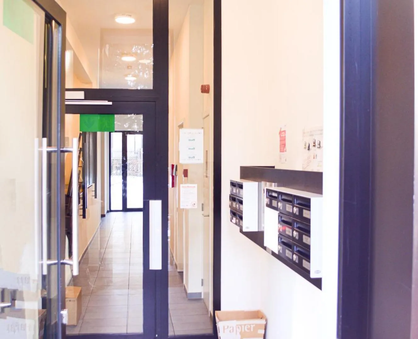 1Br Apt Metro Hopital Erasme Bordet Handicapt Friendly 브뤼셀 0*,