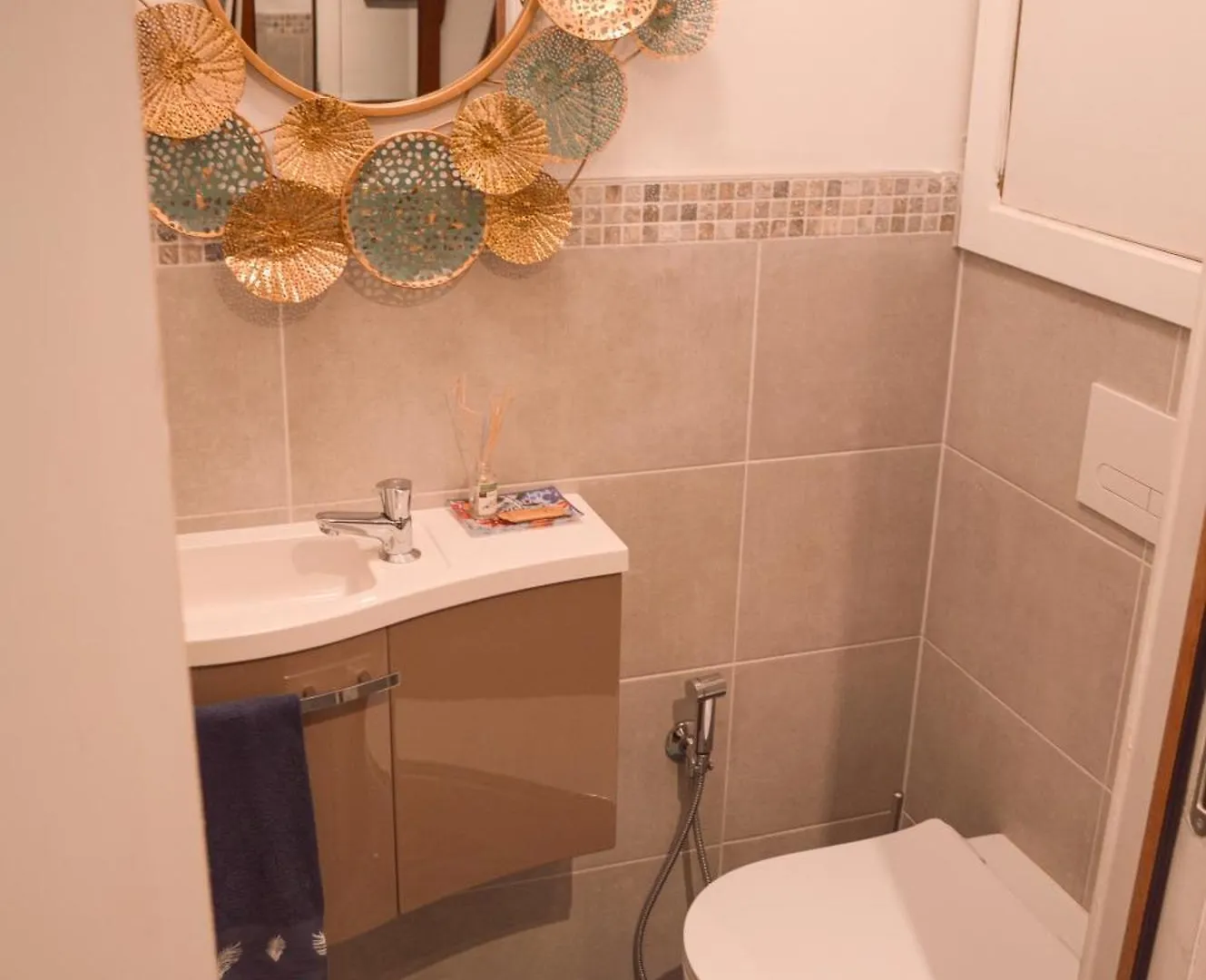 아파트 1Br Apt Metro Hopital Erasme Bordet Handicapt Friendly 브뤼셀